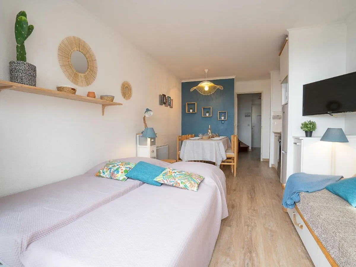 Apartment Village Cap Esterel - L'Esquinade-70 By Interhome Saint-Raphaël