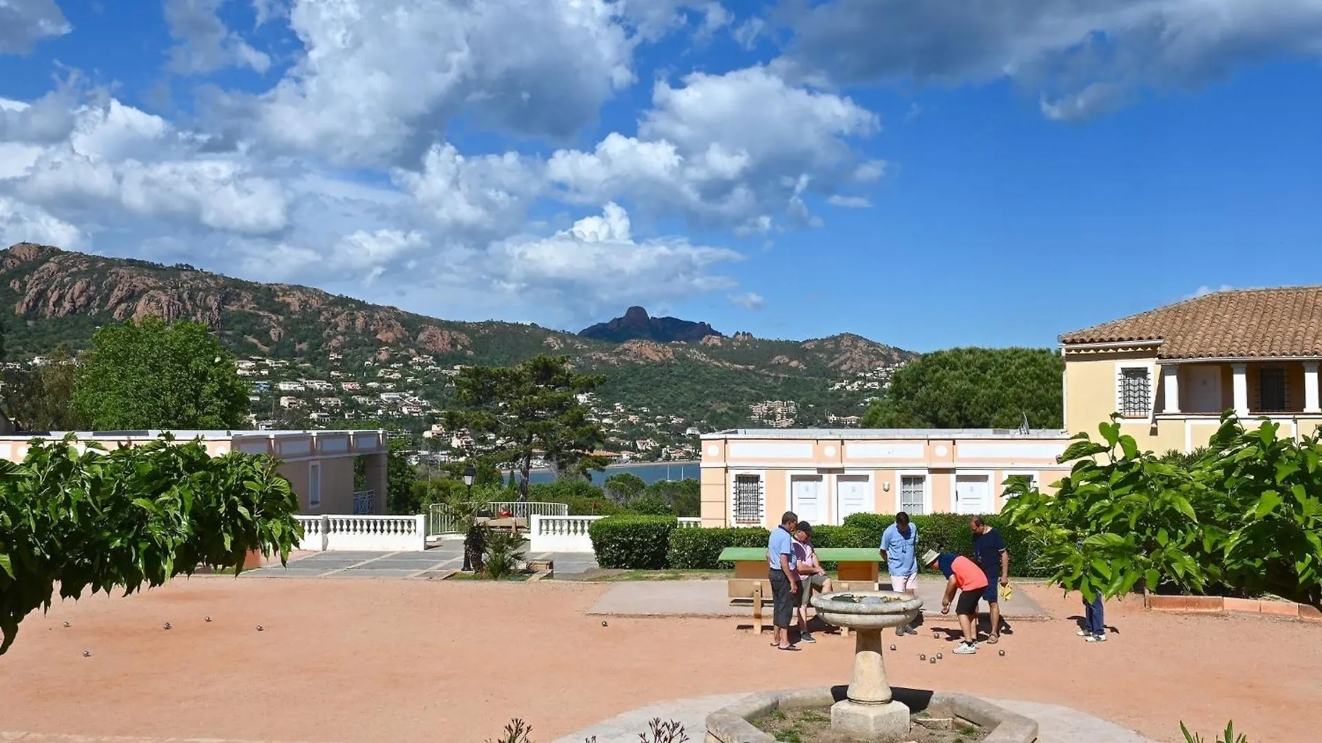 Apartment Village Cap Esterel - L'Esquinade-70 By Interhome Saint-Raphaël